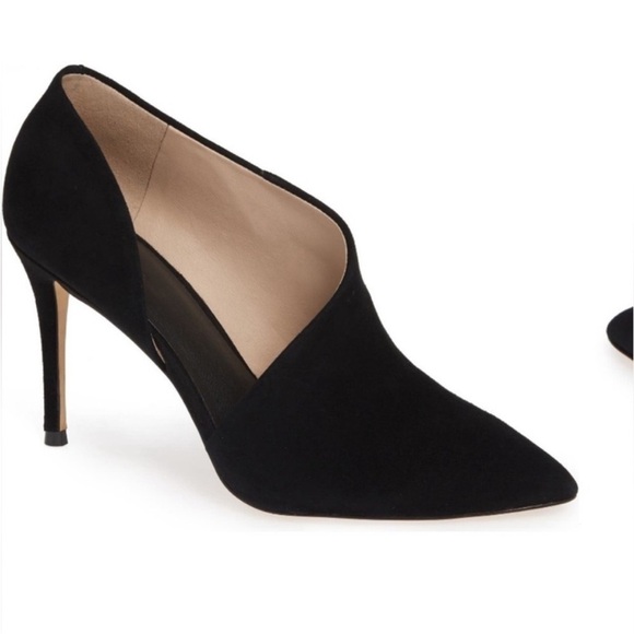 GUC. Something Navy Black Heels with Asymmetrical Design - Picture 3 of 7